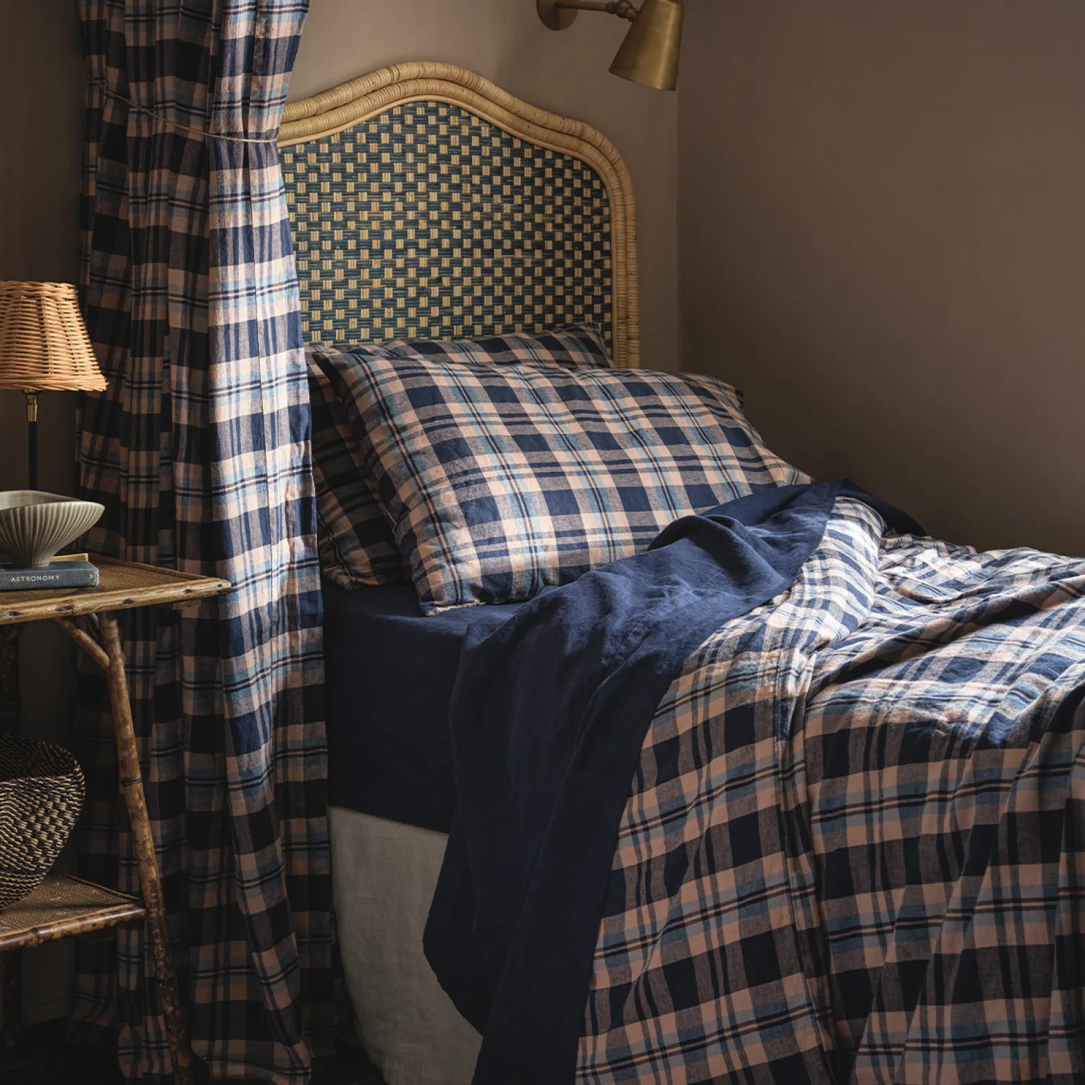 Atlantic Dallington Plaid Linen Blend Pillowcase (Pair)